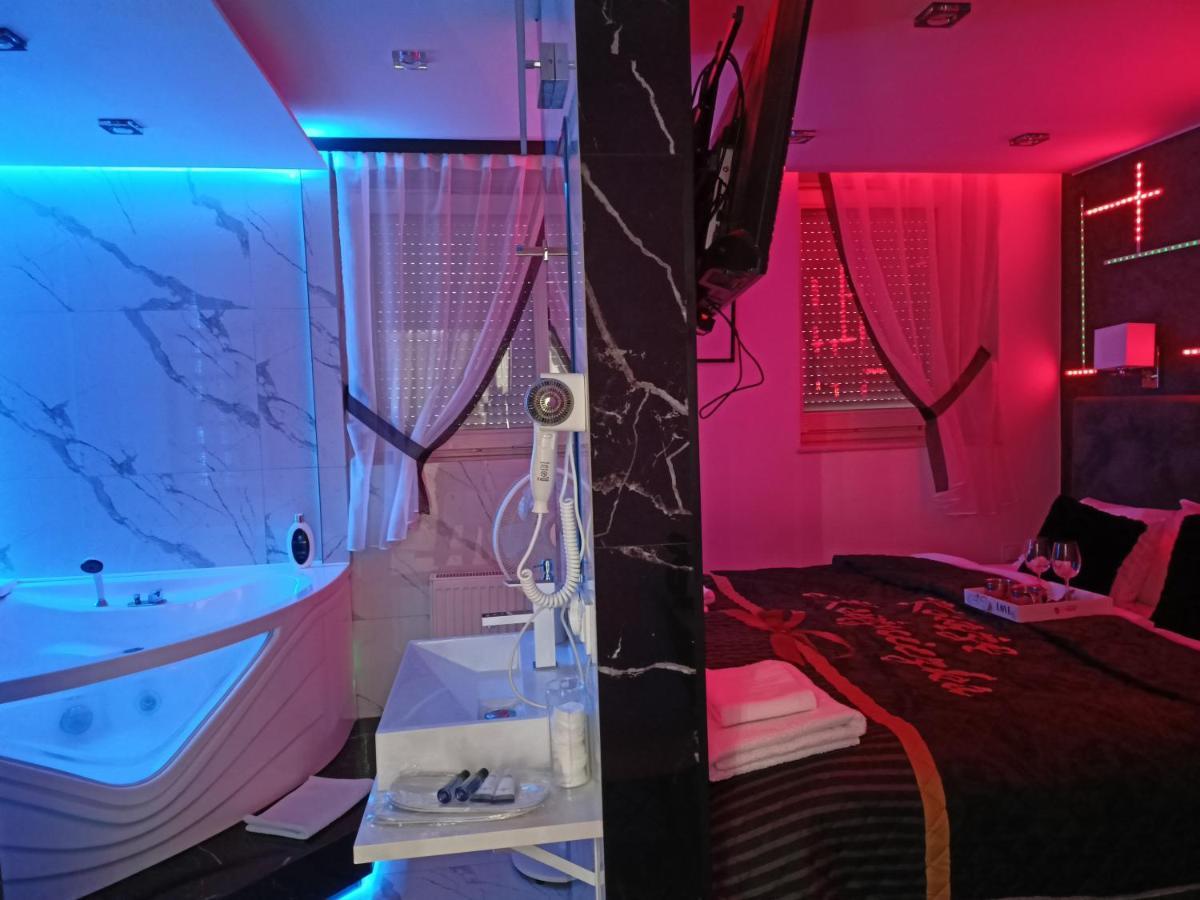 Pokoje Hotelowe Nad Zalewem Siedlce Esterno foto