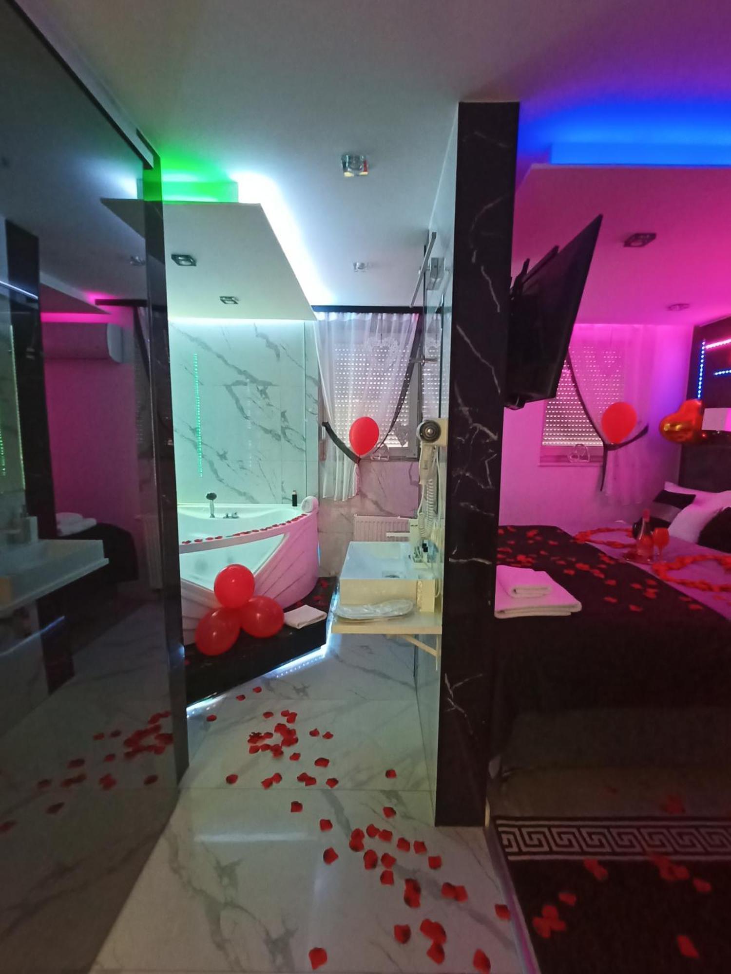 Pokoje Hotelowe Nad Zalewem Siedlce Esterno foto